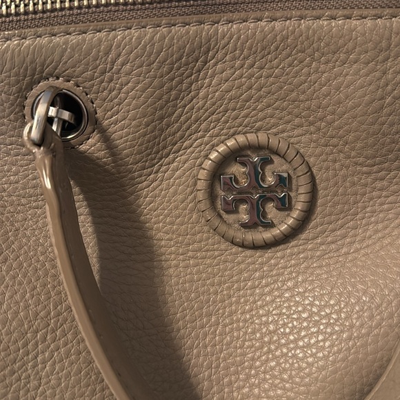 Tory Burch crossbody with handles - Picture 3 of 5